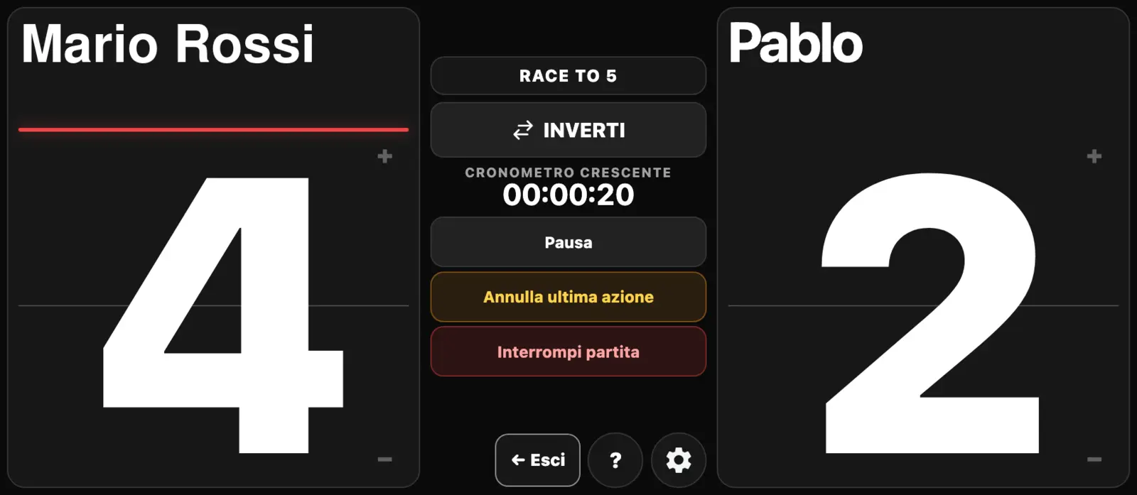 Partita di biliardo a rack in corso nel Segnapunti Flamingo